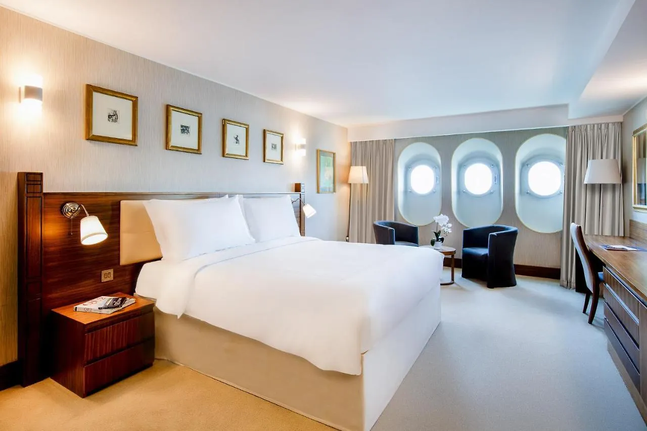 Queen Elizabeth 2 Hotel Dubai