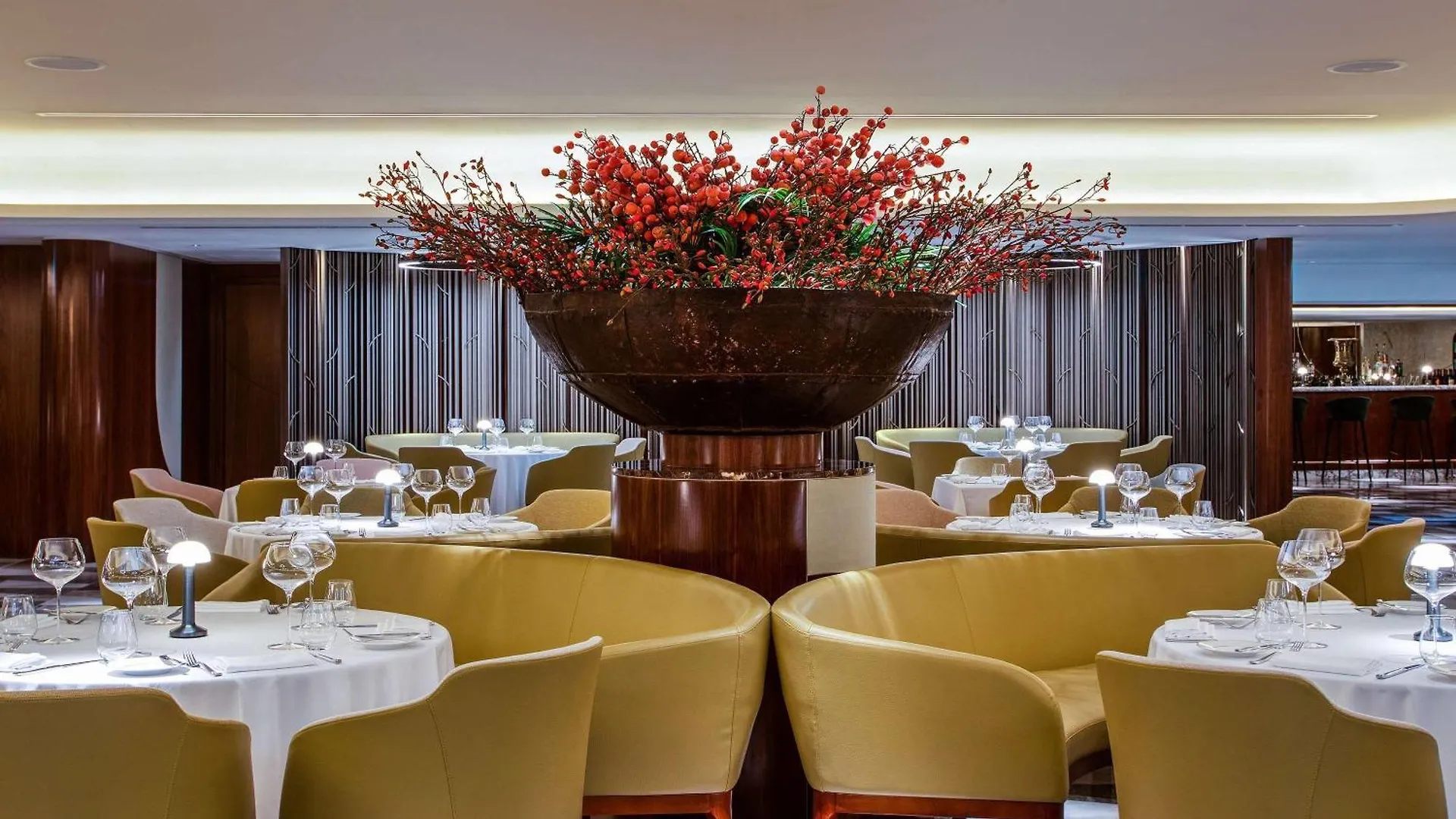 ****  Queen Elizabeth 2 Hotel Dubai United Arab Emirates