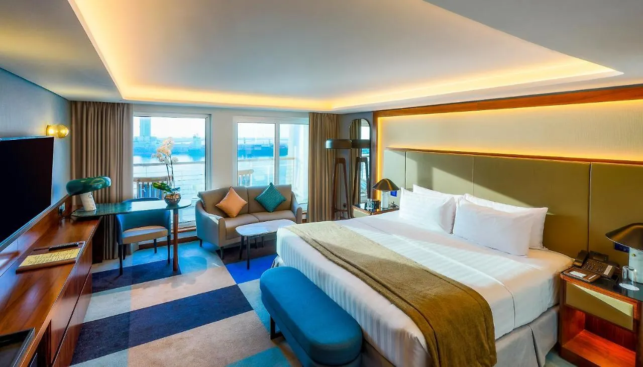 Queen Elizabeth 2 Hotel Dubai
