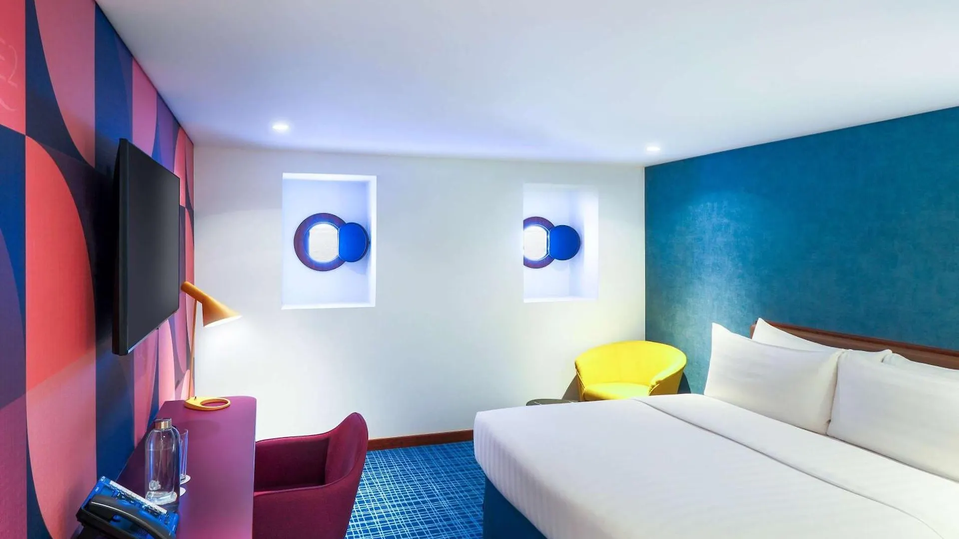 Queen Elizabeth 2 Hotel Dubai