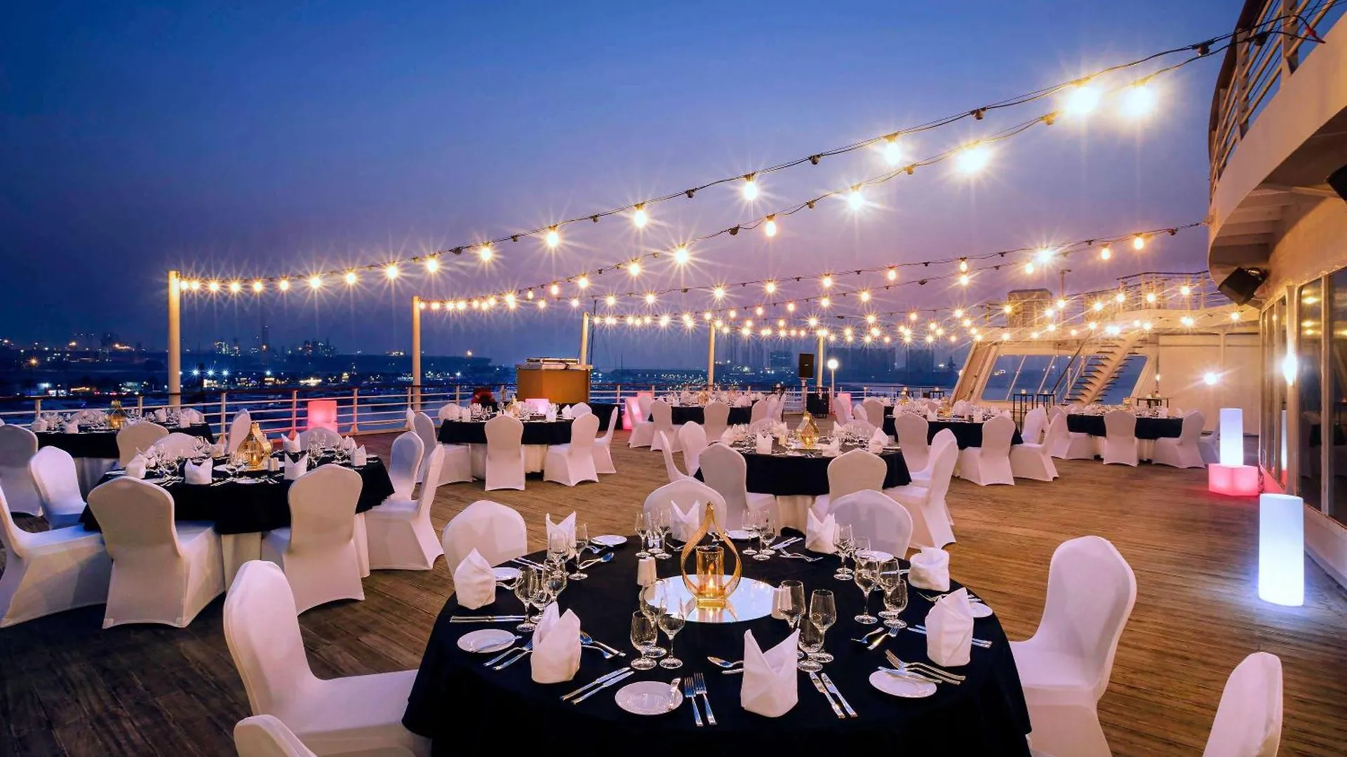 Queen Elizabeth 2 Hotel Dubai
